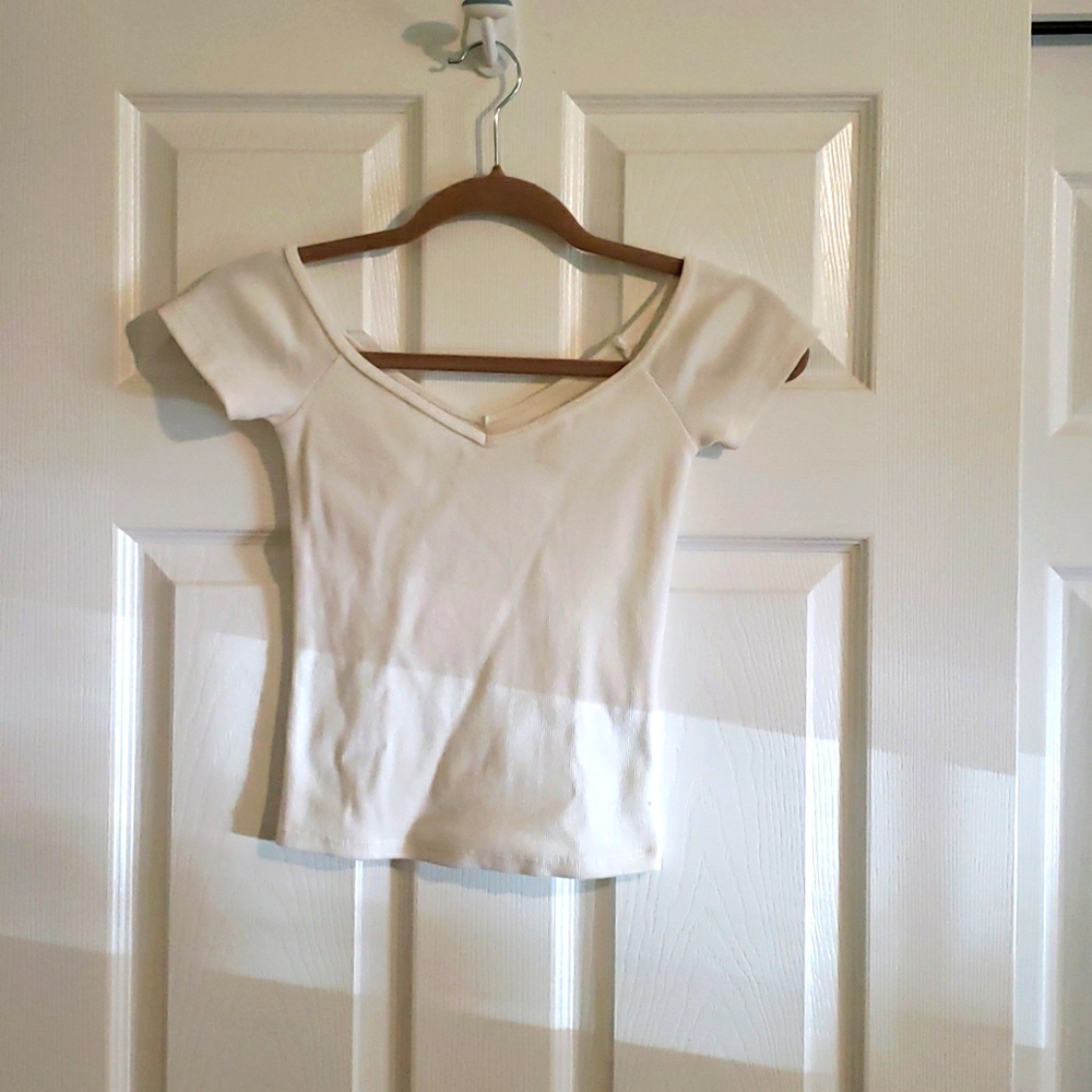 White cropped Tee